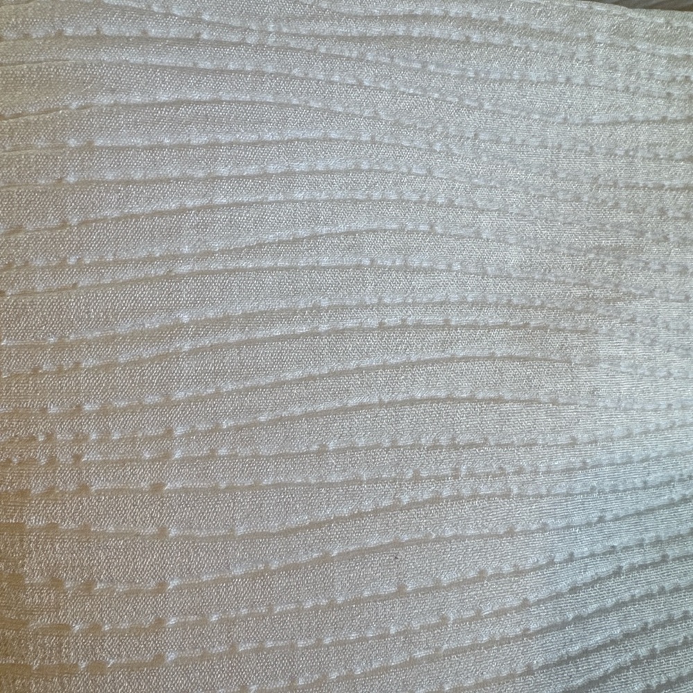 Berkshire Hospitality Textured King Fabric - Picture 3 of 3